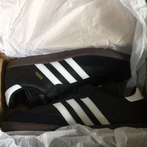 Men’s Adidas Shoes- Samba Classic